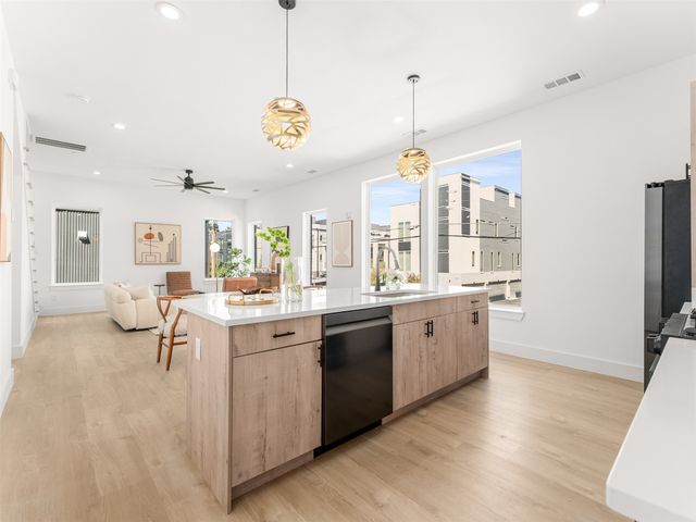 2015 N Prairie Avenue 102, Dallas, TX 75204