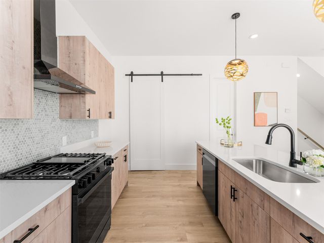 2015 N Prairie Avenue 102, Dallas, TX 75204