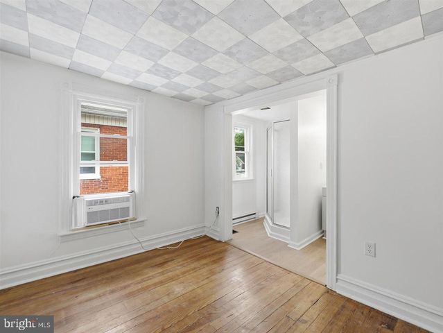 111 HARRISON AVE, Waynesboro, PA 17268