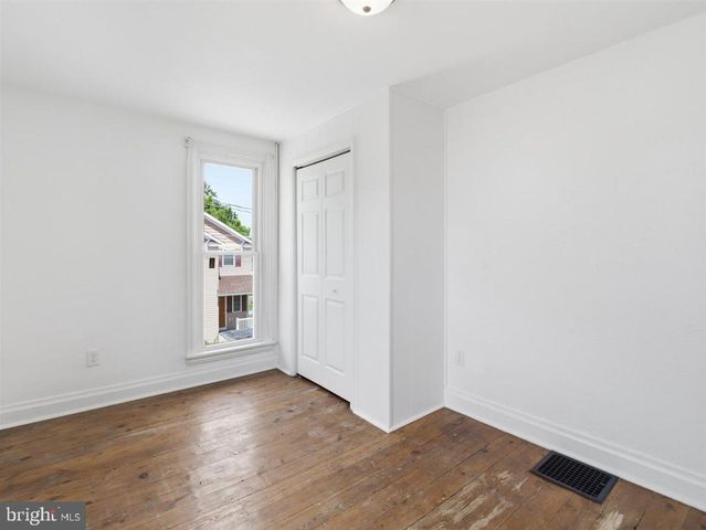 111 HARRISON AVE, Waynesboro, PA 17268