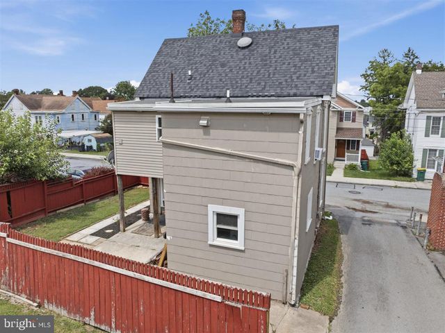 111 HARRISON AVE, Waynesboro, PA 17268