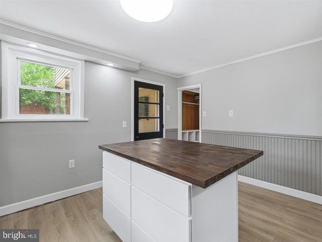 111 HARRISON AVE, Waynesboro, PA 17268