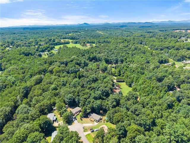 6736 Victoria Lane, Lula, GA 30554