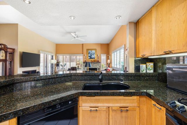 73435 Foxtail Lane, Palm Desert, CA 92260