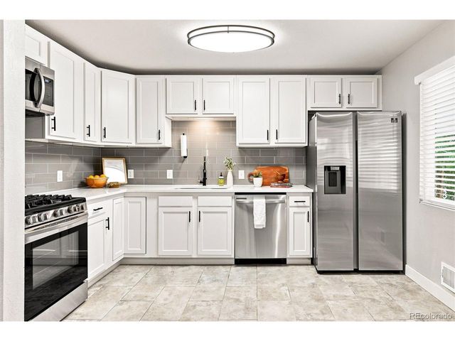 1908 Akron St, Aurora, CO 80010