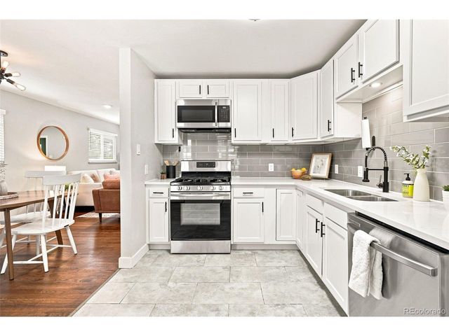 1908 Akron St, Aurora, CO 80010