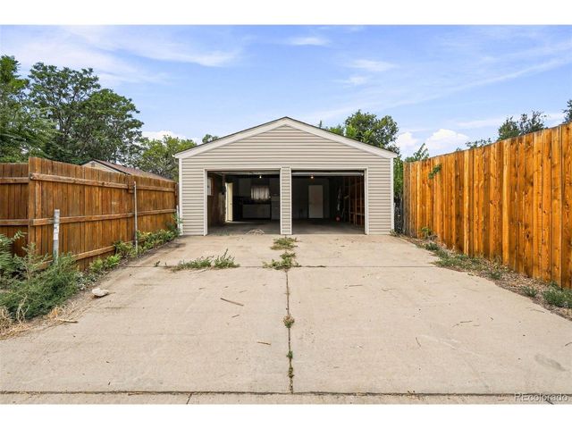 1908 Akron St, Aurora, CO 80010