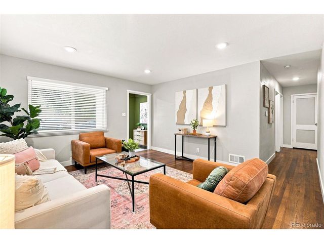 1908 Akron St, Aurora, CO 80010