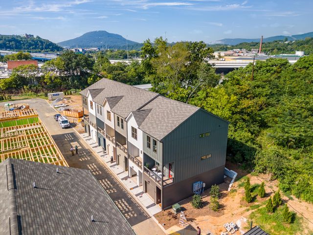 140 Pathfinder Place 45, Chattanooga, TN 37405
