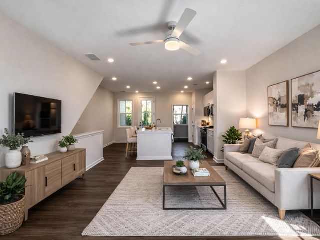 140 Pathfinder Place 45, Chattanooga, TN 37405