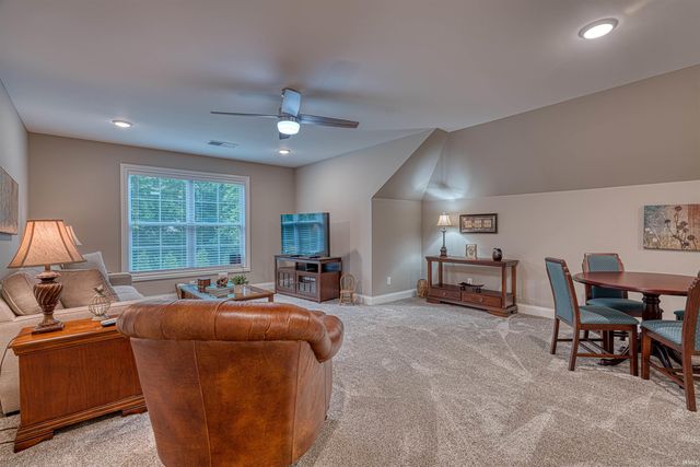 157 Driftwood Lane, Newburgh, IN 47630