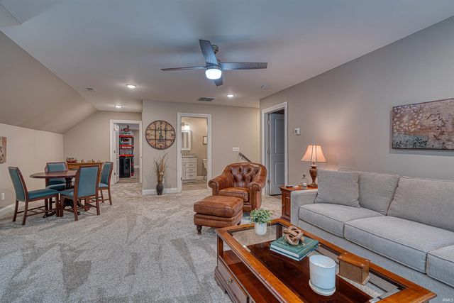 157 Driftwood Lane, Newburgh, IN 47630