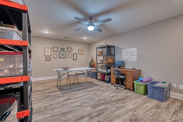 157 Driftwood Lane, Newburgh, IN 47630