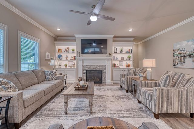 157 Driftwood Lane, Newburgh, IN 47630