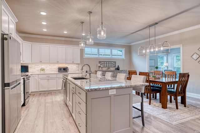 157 Driftwood Lane, Newburgh, IN 47630