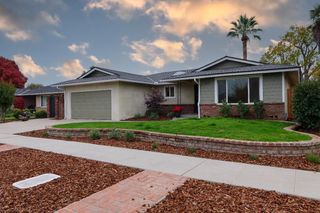 2571 E Paul Avenue, Fresno, CA 93710