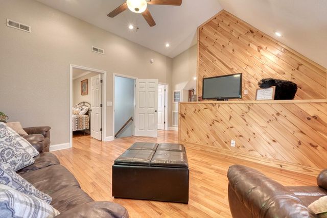 3204 Creek View Road, Hiawassee, GA 30546
