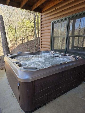 3204 Creek View Road, Hiawassee, GA 30546