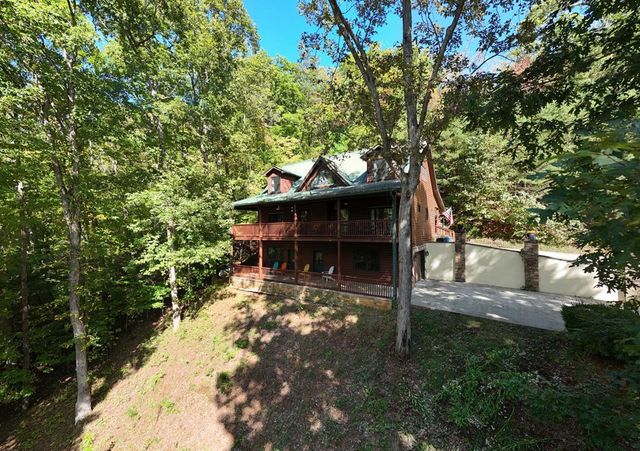 3204 Creek View Road, Hiawassee, GA 30546