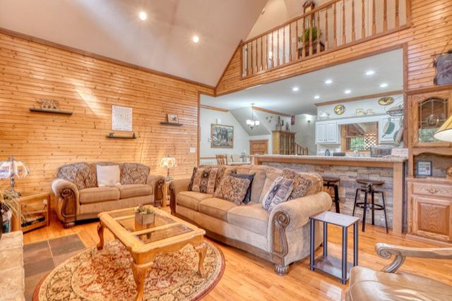 3204 Creek View Road, Hiawassee, GA 30546