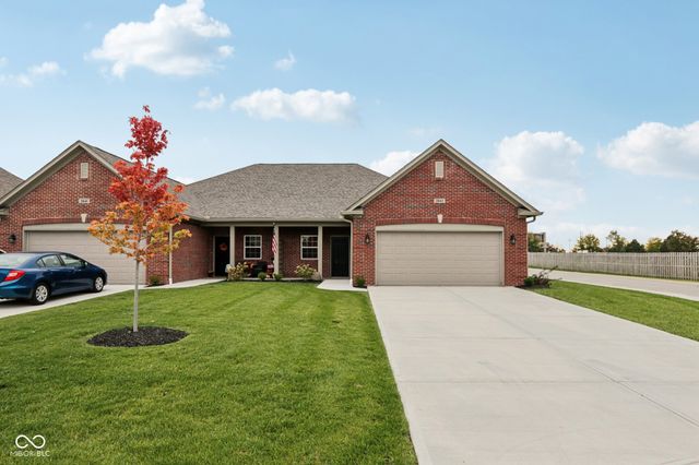 2843 Grandview Lane, Greenwood, IN 46143