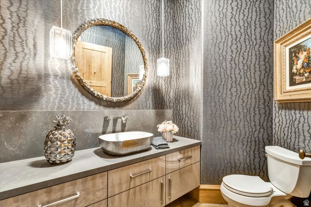 1400 E COVE CIR, North Salt Lake, UT 84054