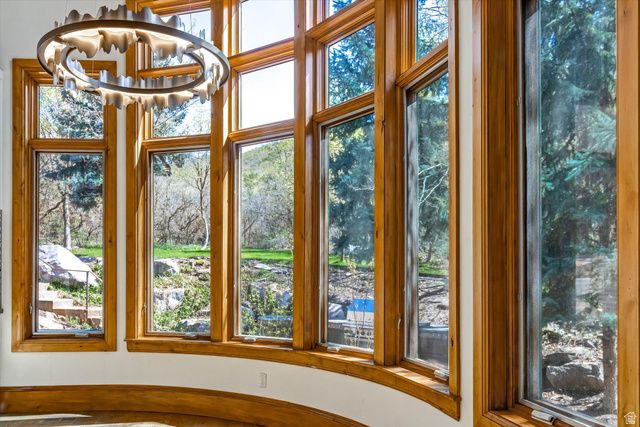 1400 E COVE CIR, North Salt Lake, UT 84054