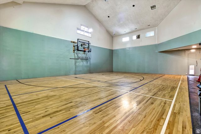 1400 E COVE CIR, North Salt Lake, UT 84054