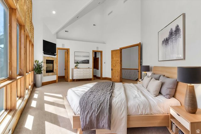 1400 E COVE CIR, North Salt Lake, UT 84054