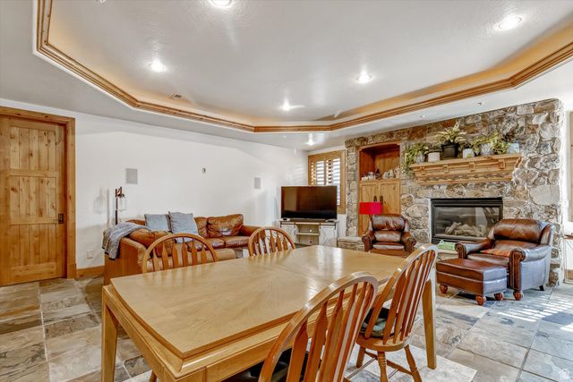 1400 E COVE CIR, North Salt Lake, UT 84054
