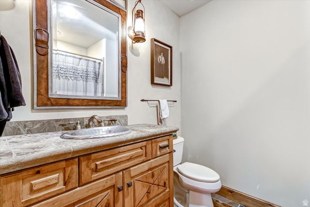 1400 E COVE CIR, North Salt Lake, UT 84054