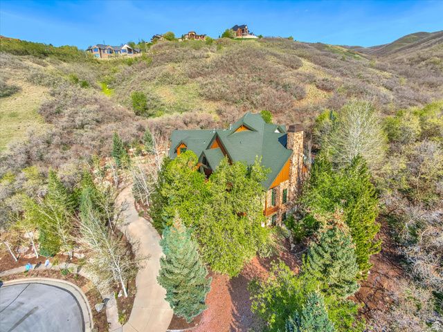 1400 E COVE CIR, North Salt Lake, UT 84054