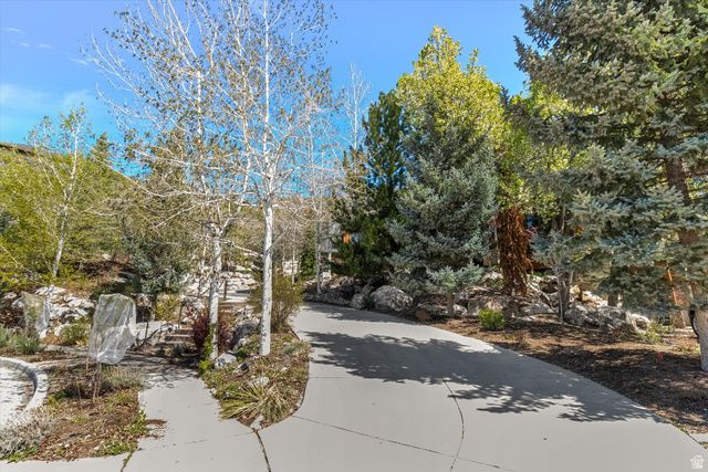 1400 E COVE CIR, North Salt Lake, UT 84054