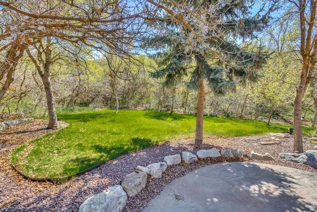 1400 E COVE CIR, North Salt Lake, UT 84054