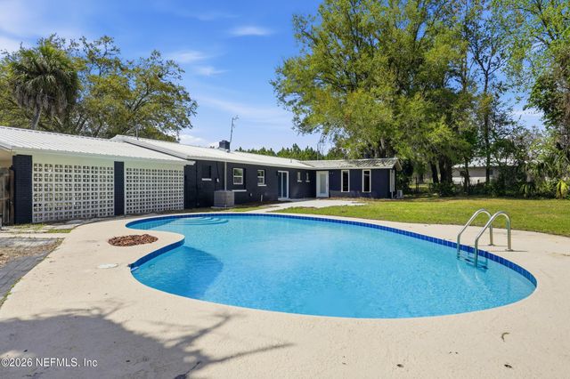 980 SW 105TH Street, Trenton, FL 32693