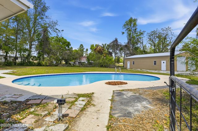 980 SW 105TH Street, Trenton, FL 32693