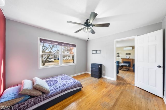 26 Edward Ct, Clifton City, NJ 07011