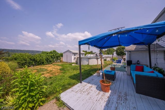 26 Edward Ct, Clifton City, NJ 07011