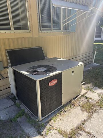 222 W W Caribbean, Port St Lucie, FL 34952