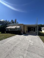 222 W W Caribbean, Port St Lucie, FL 34952