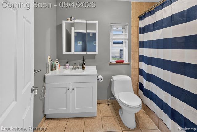 26227 Clancy Street, Roseville, MI 48066