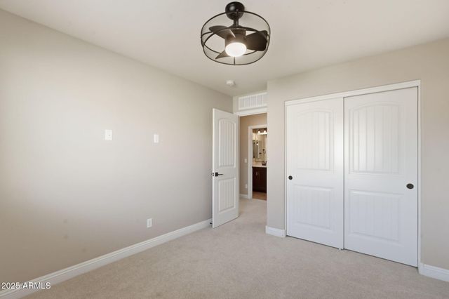 1389 S CHAPARRAL Boulevard, Gilbert, AZ 85296