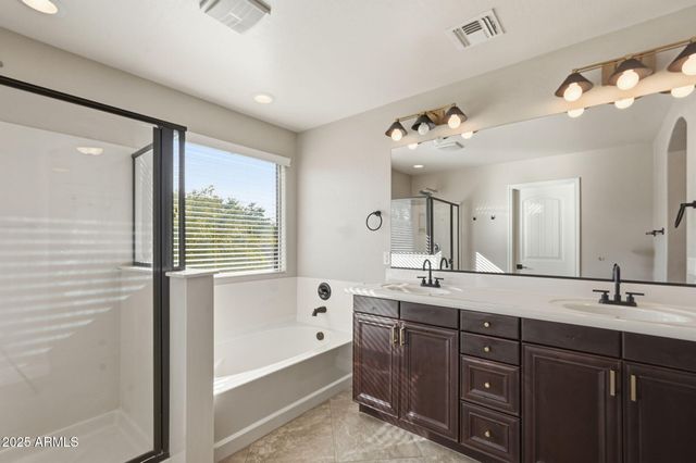 1389 S CHAPARRAL Boulevard, Gilbert, AZ 85296