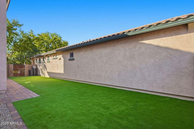 1389 S CHAPARRAL Boulevard, Gilbert, AZ 85296