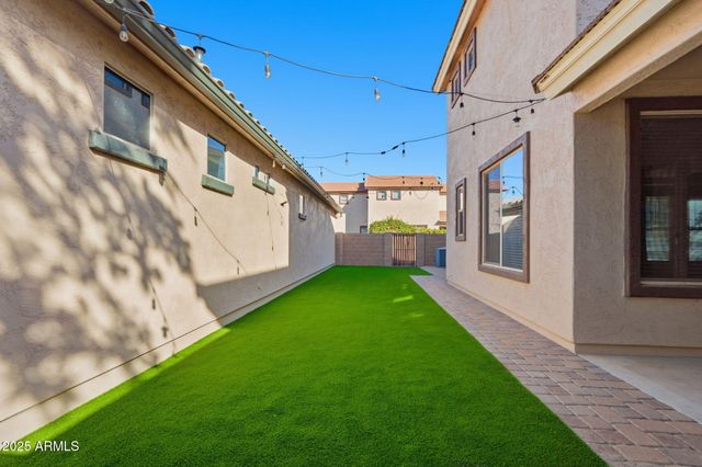 1389 S CHAPARRAL Boulevard, Gilbert, AZ 85296