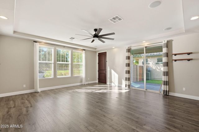 1389 S CHAPARRAL Boulevard, Gilbert, AZ 85296