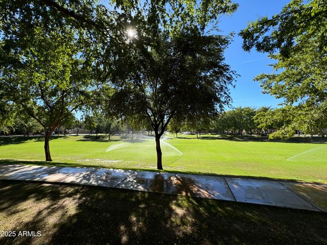 1389 S CHAPARRAL Boulevard, Gilbert, AZ 85296