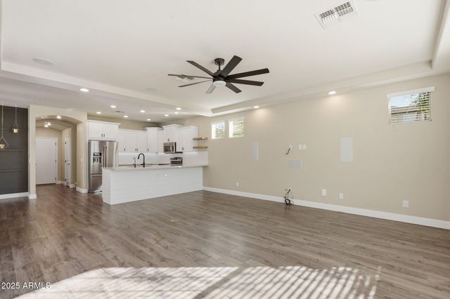 1389 S CHAPARRAL Boulevard, Gilbert, AZ 85296