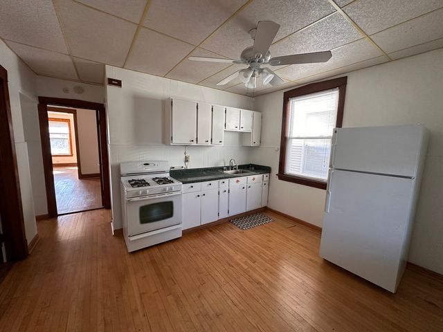 3725 N Bell Avenue, Chicago, IL 60618