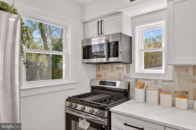 3980 2ND ST SW, Washington, DC 20032